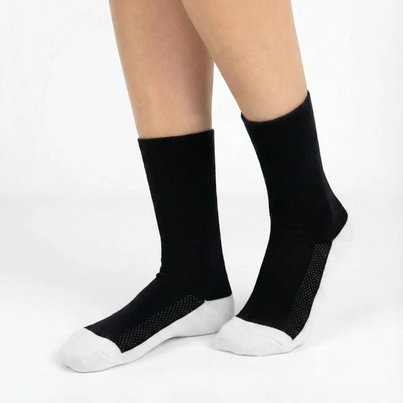 [Extra Roomy - Black / White]